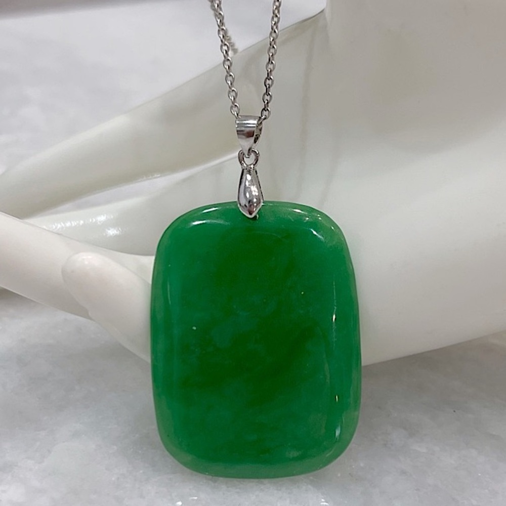 Green Jade Rounded Rectangular Sterling Silver Pe… - image 1